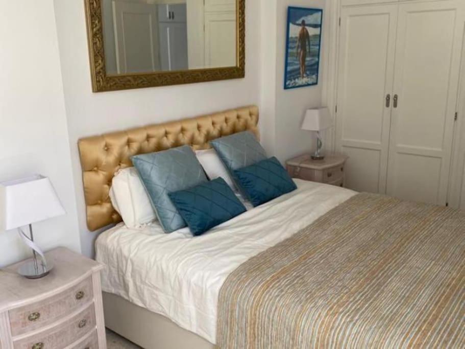 Belissimo Apartment 2 Bedrooms With Patio By Namaste Elite Torremolinos Bagian luar foto